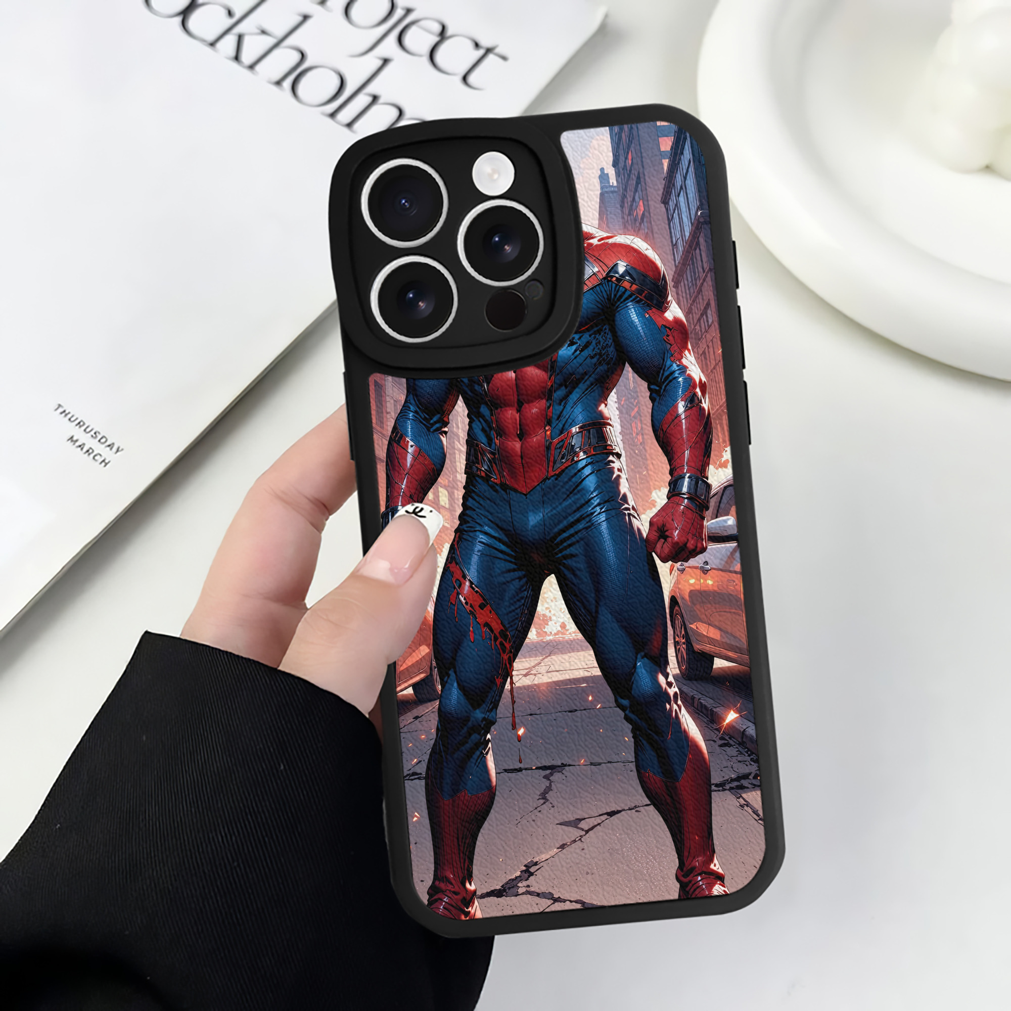 Spider Man スパイダーマン 【iPhone 16シリーズ対応】シリコンスマホケース（レザー調） 材質：シリコン